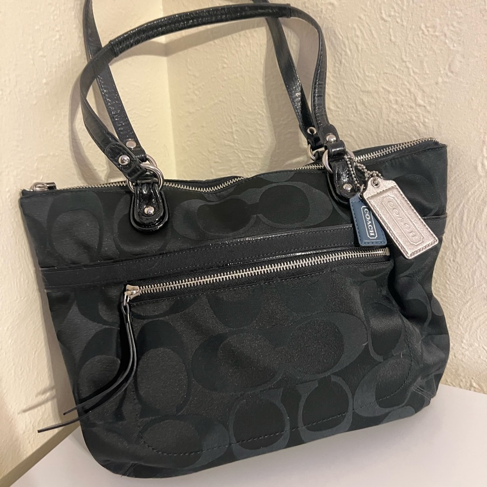 Coach Purse *Excellent Condition*